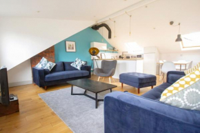 Отель The Loft Winchester  Винчестер